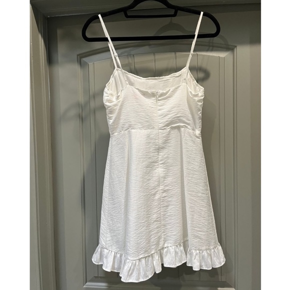 Showpo. Melting Hearts Dress In White - Picture 5 of 6